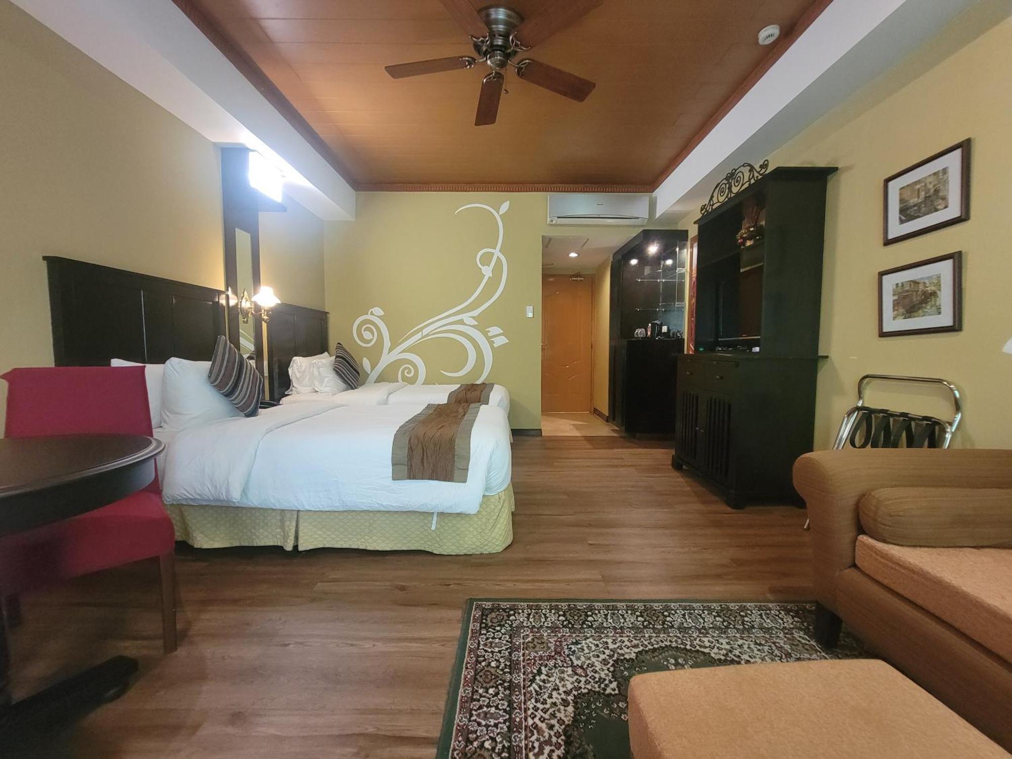 Lee Boutique Hotel Tagaytay Тагайтай Экстерьер фото